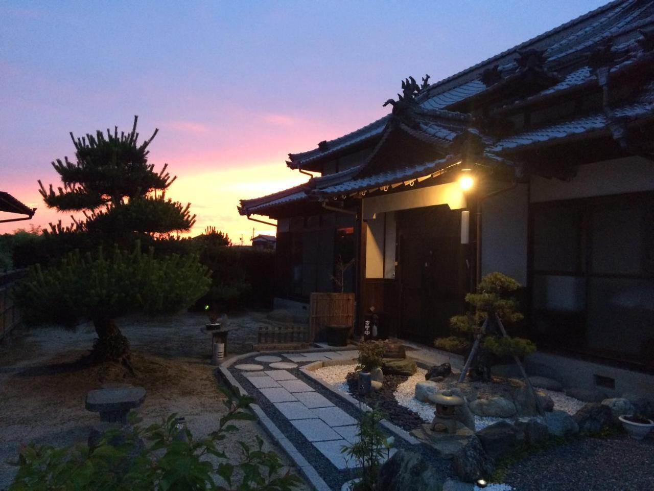 しまなみ海道お宿ぽんぽこ Imabari Railway Station Exteriör bild