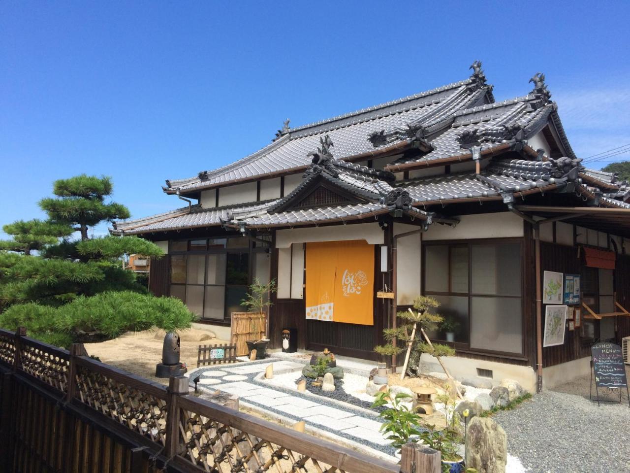 しまなみ海道お宿ぽんぽこ Imabari Railway Station Exteriör bild